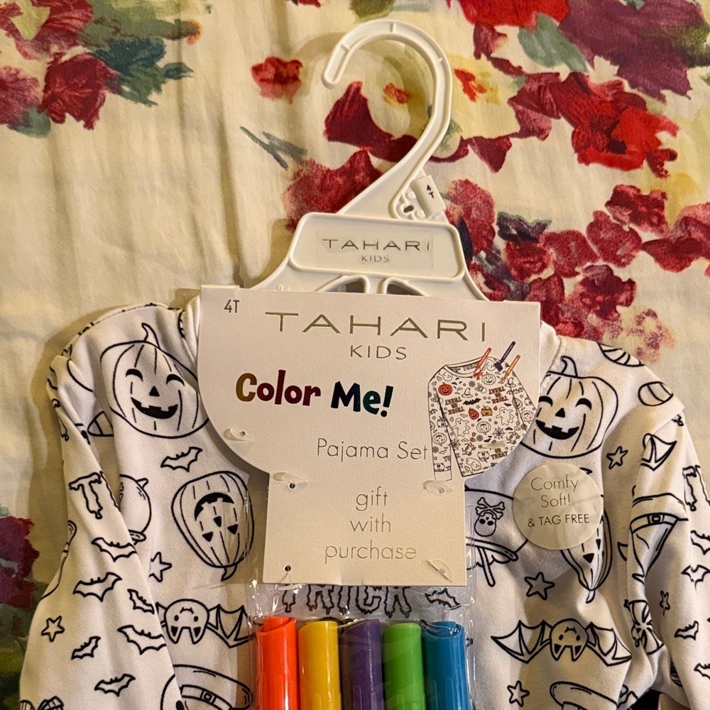 Color me! Kids Halloween PJ set! - Picture 2 of 6